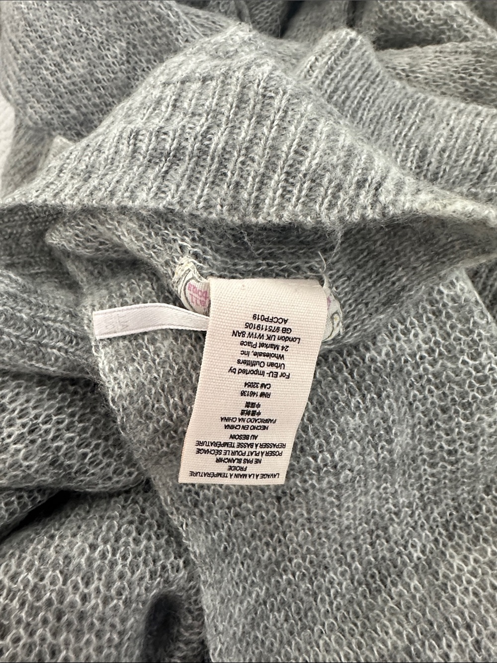 Free People Kennedy Waffle Knit Long Blanket Scarf Light Gray - Picture 9 of 9